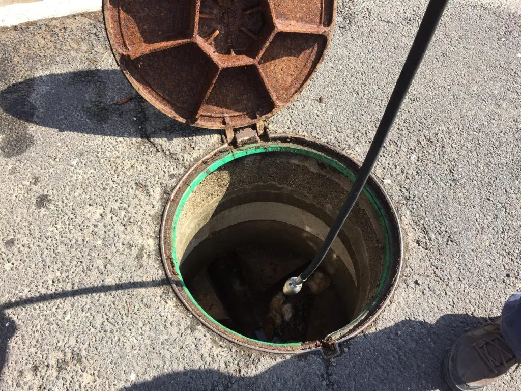 Curage canalisation par camion hydrocureur